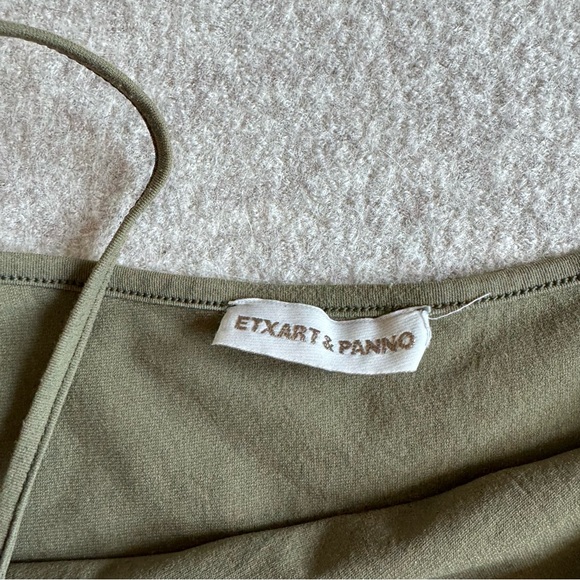 Etxart & panno khaki green cami top with logo on the front in black - Picture 3 of 3